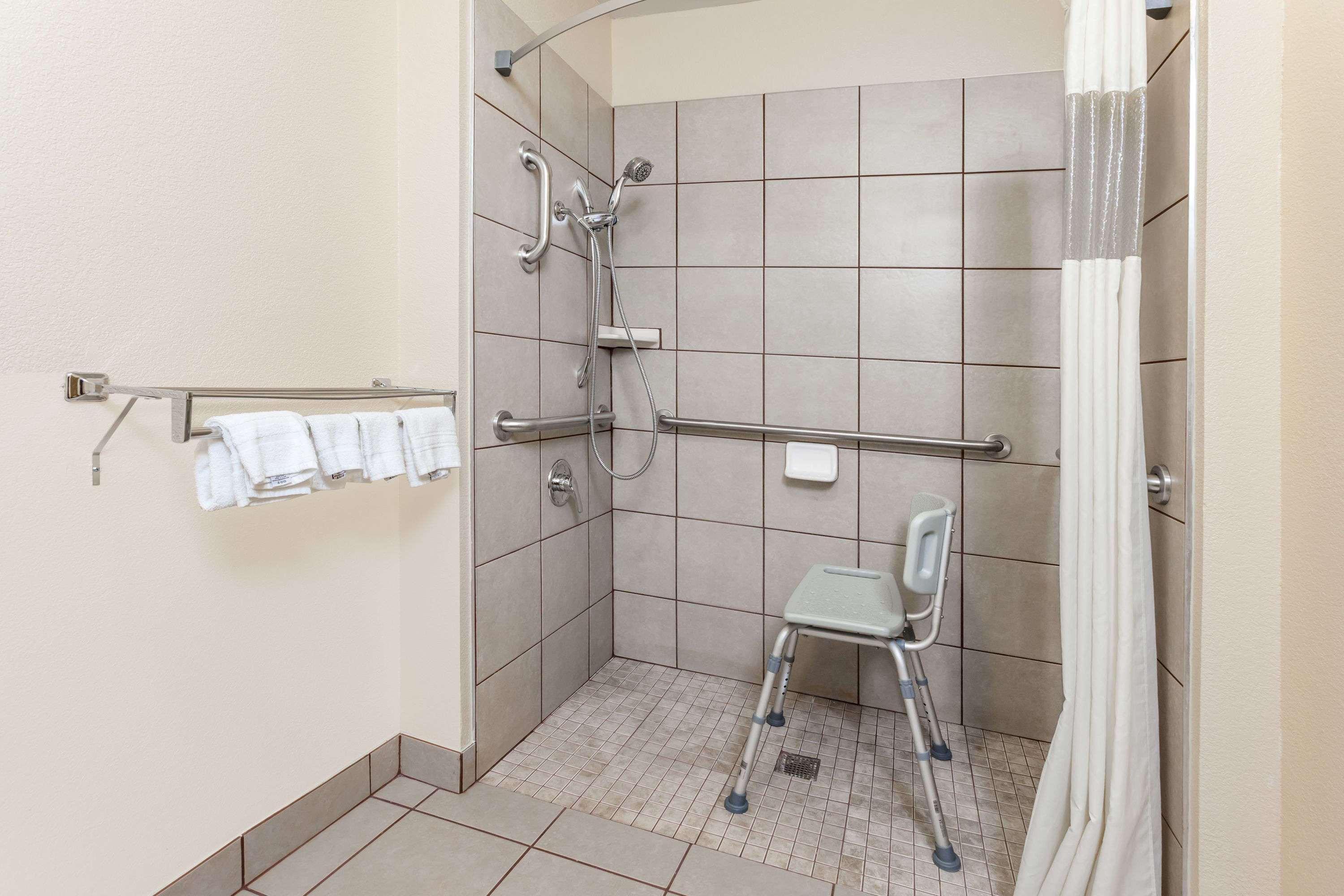 Days Inn By Wyndham Imlay City Экстерьер фото